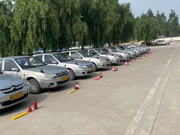 C2小型汽車(chē)